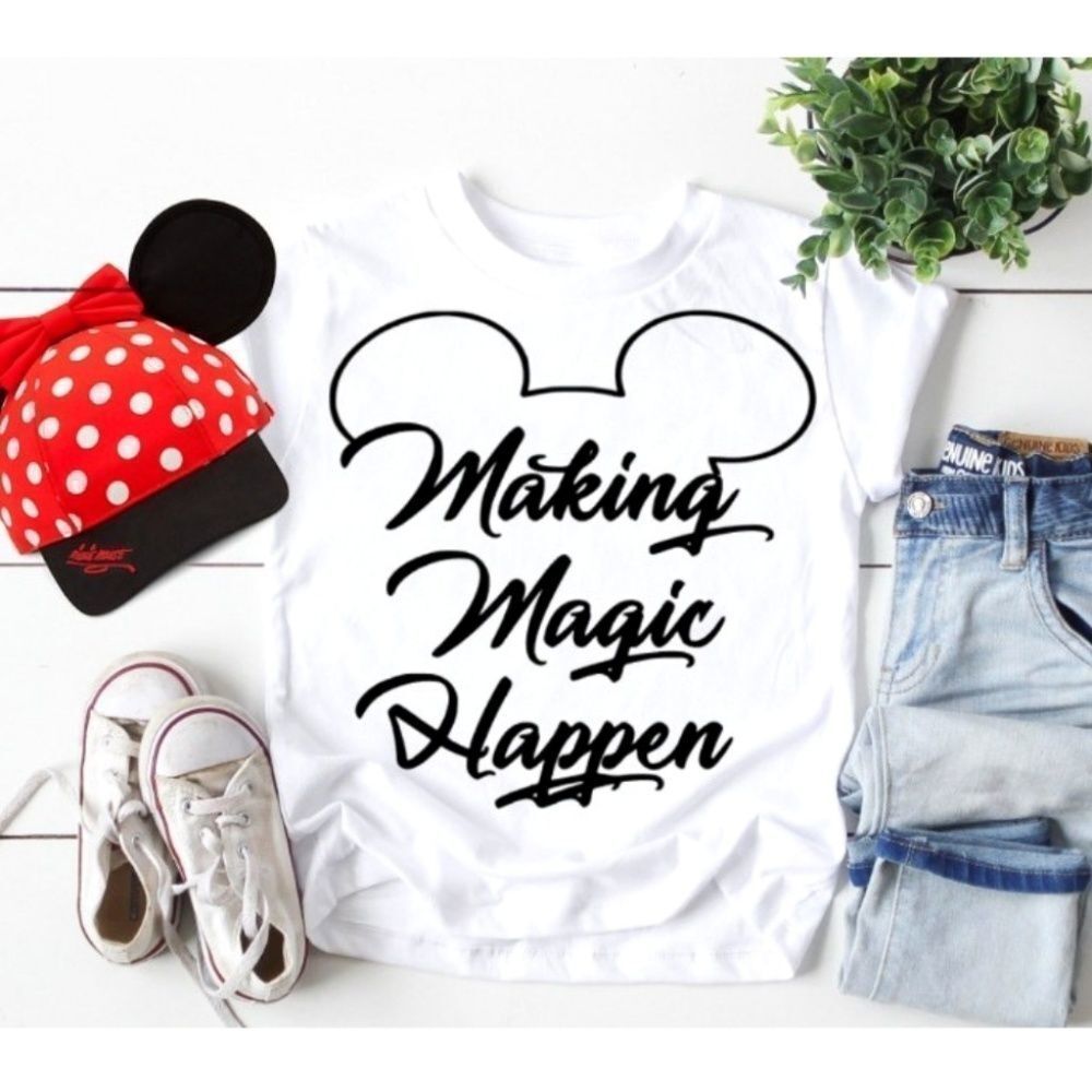 DISNEY MOUSE MAKING MAGIC HAPPEN TSHIRT
